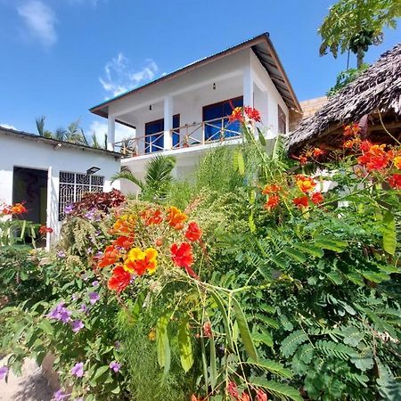 Karibu House Bed & Breakfast Paje Bagian luar foto